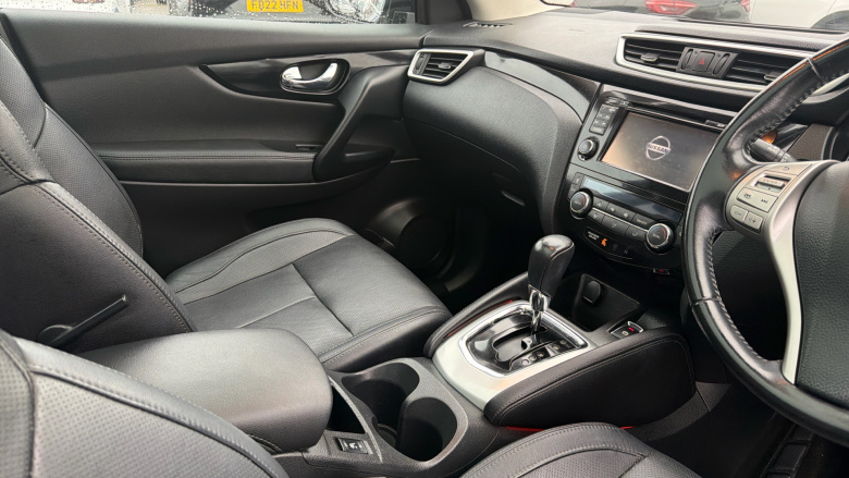 Nissan Qashqai 1.6 dCi Tekna 5dr Xtronic Diesel Hatchback